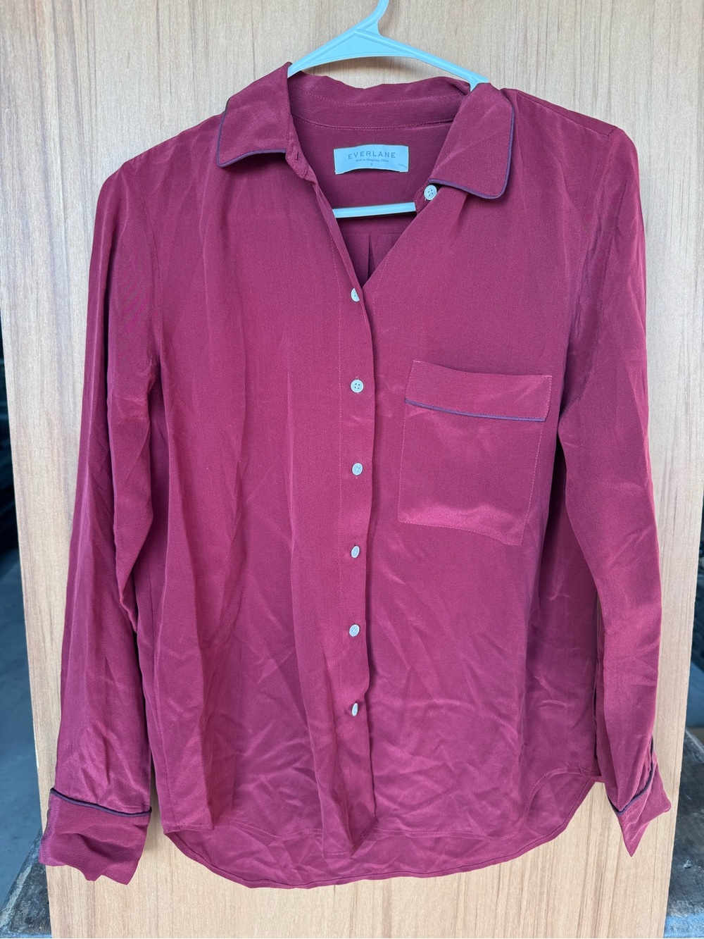 Everlane Women's Burgundy Button-Up 100% Silk Shirt